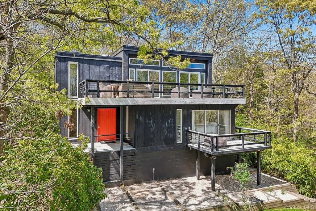 15 Elm Lane, Montauk