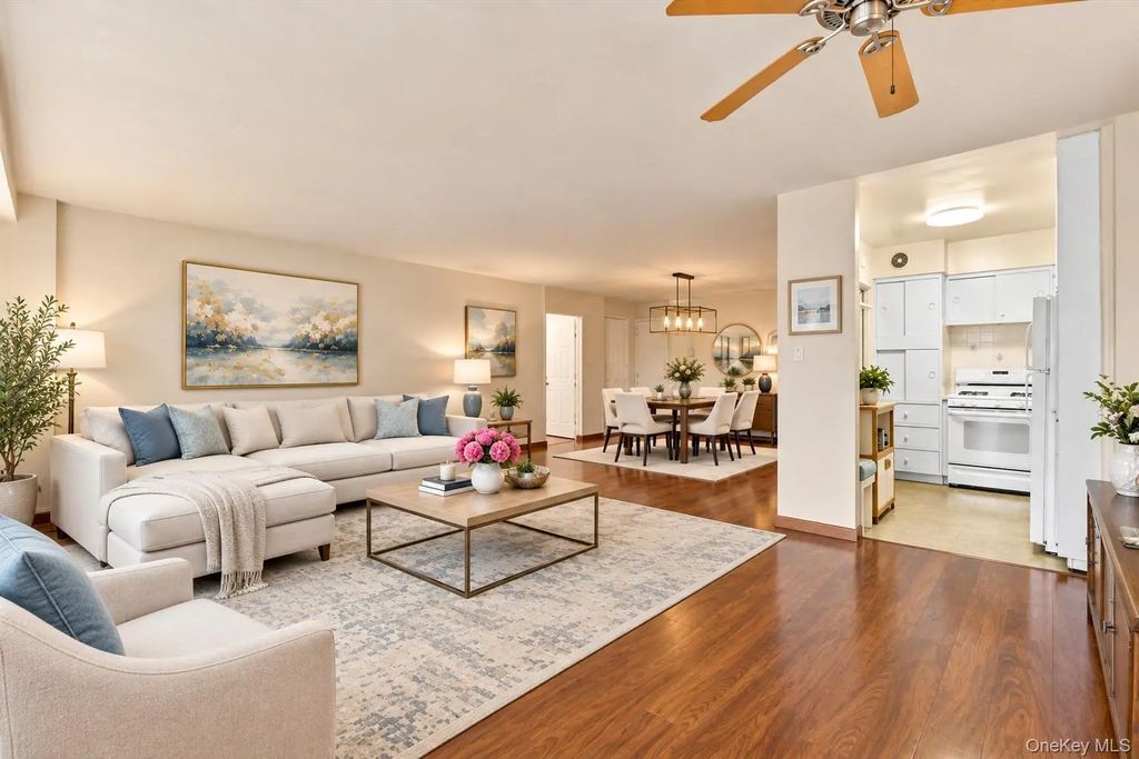 125-10 Queens Boulevard # 716, Kew Gardens