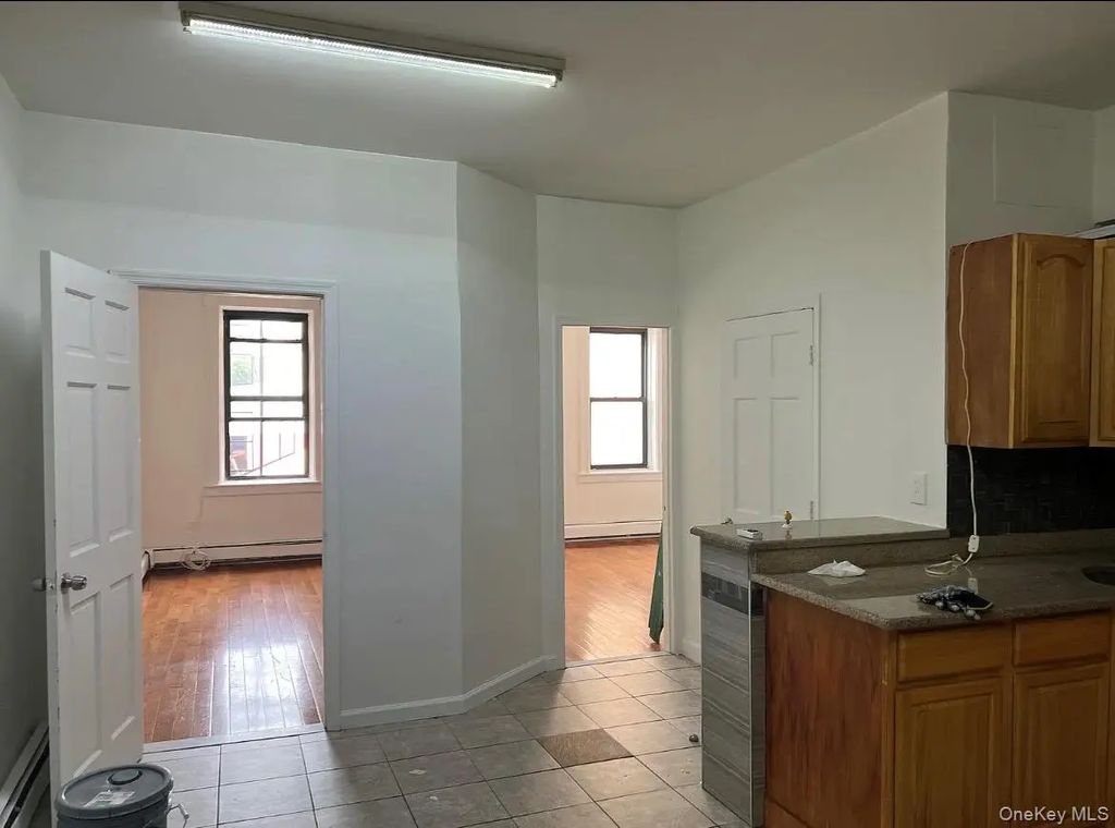 10713 Northern Boulevard # 2, Corona