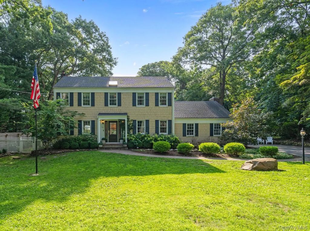 36 Leonard Street, Wading River
