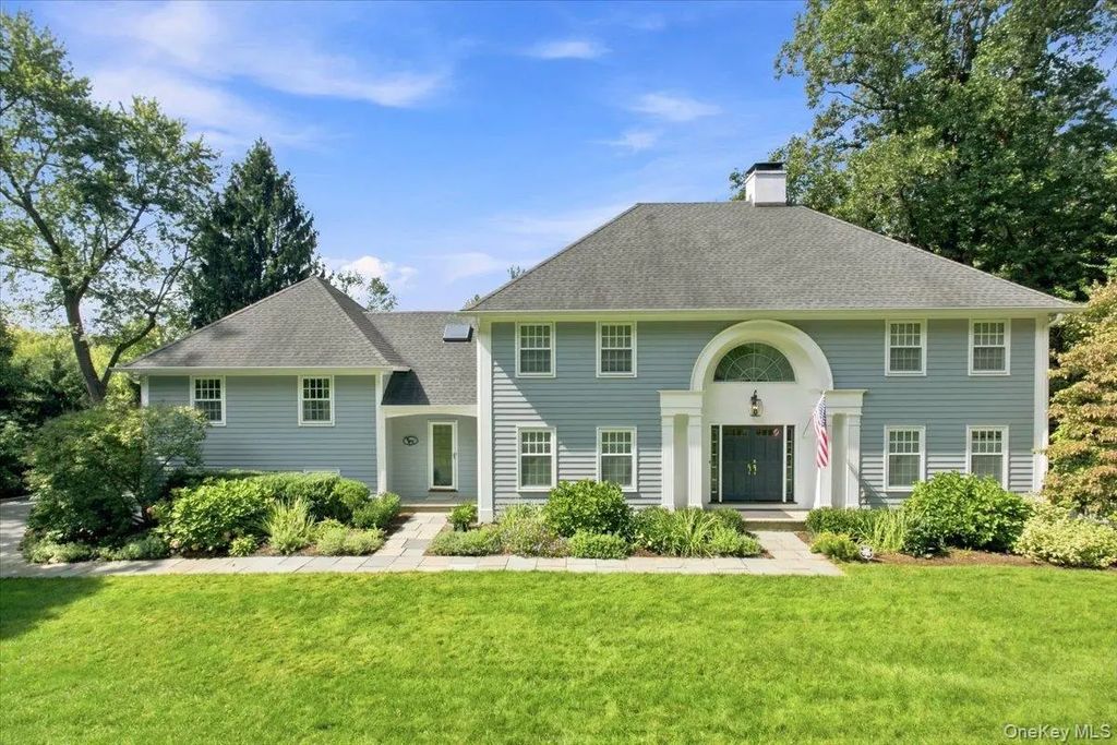 20 Hitching Post Lane, Chappaqua