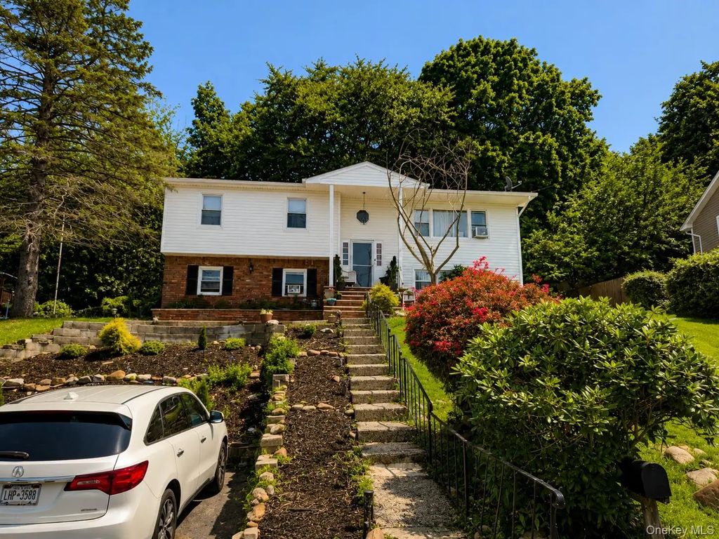 14 Rock Drive, Valley Cottage