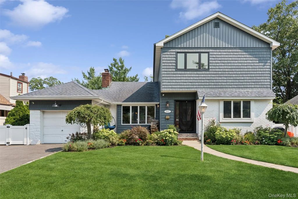 1007 Stafford Road, Valley Stream