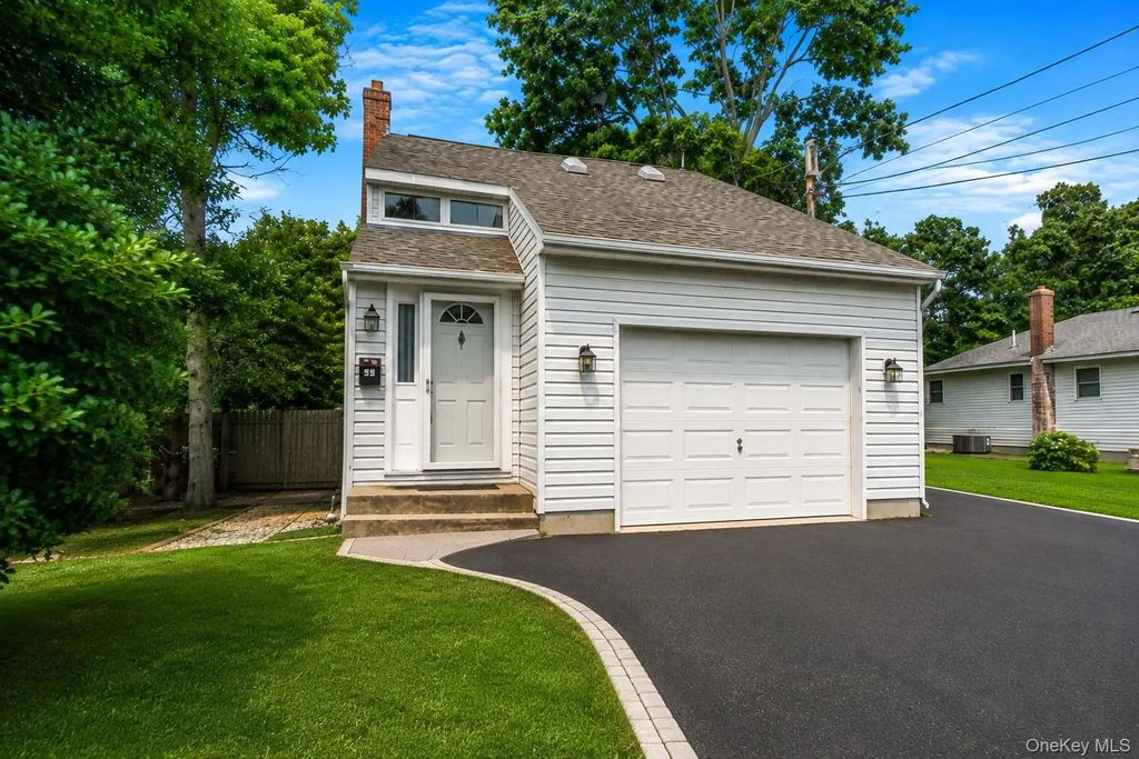 35 E 6th Street, Patchogue