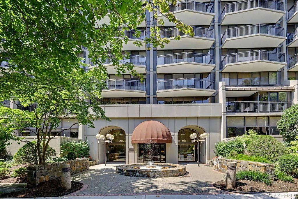 15 Stewart Place # 1s, White Plains