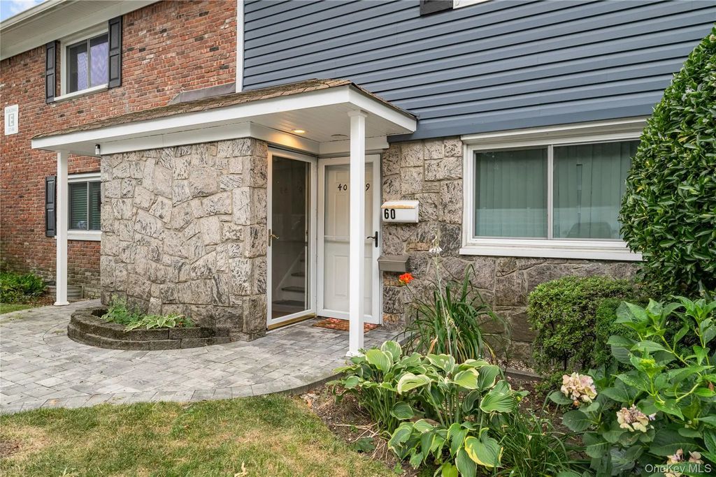 40 W 4th Street # 60, Patchogue