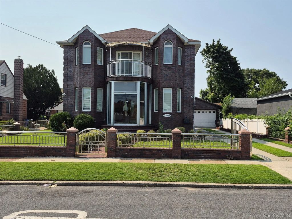 13014 221st Street, Laurelton