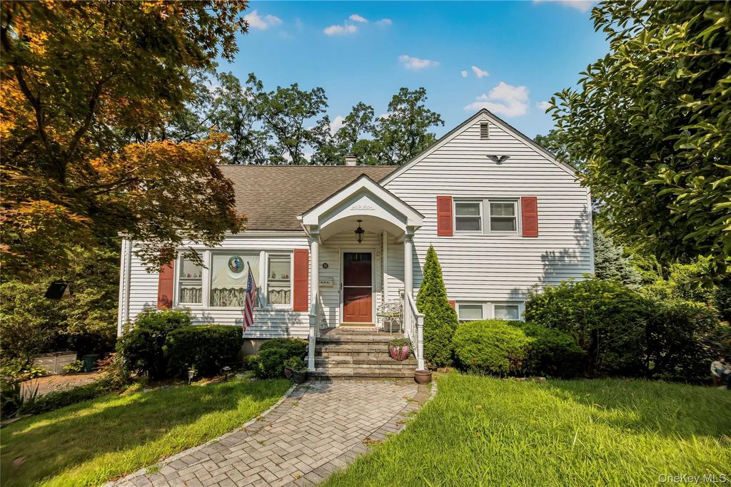 33 Dexter Road, Yonkers