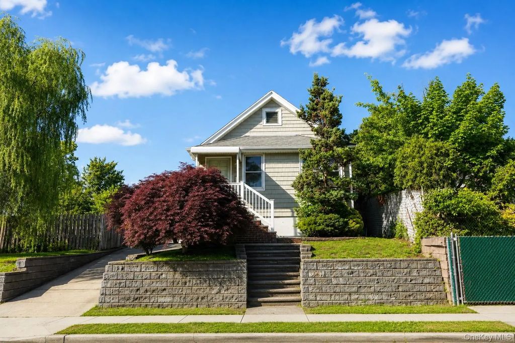 11 Osborn Avenue, Staten Island