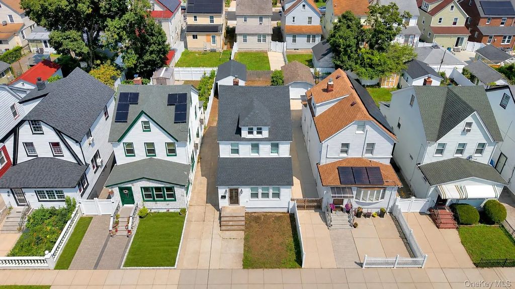 11425 210th Street, Cambria Heights