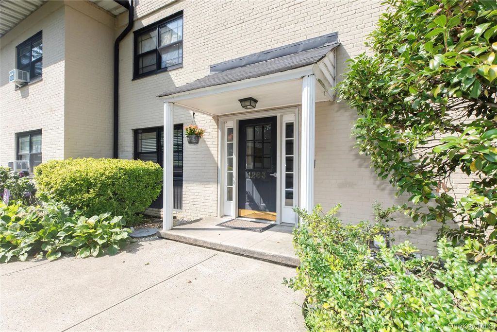 1263 California Road # 2r, Eastchester