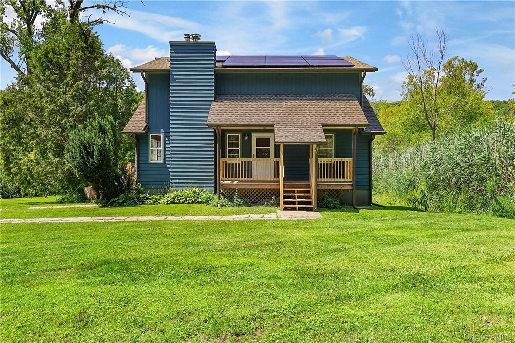 222 Bog Hollow Road, Wassaic