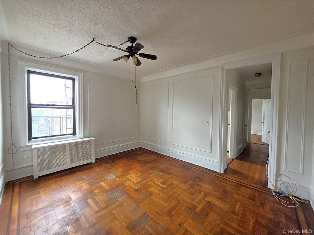 31-14 Crescent Street # 7d, Astoria