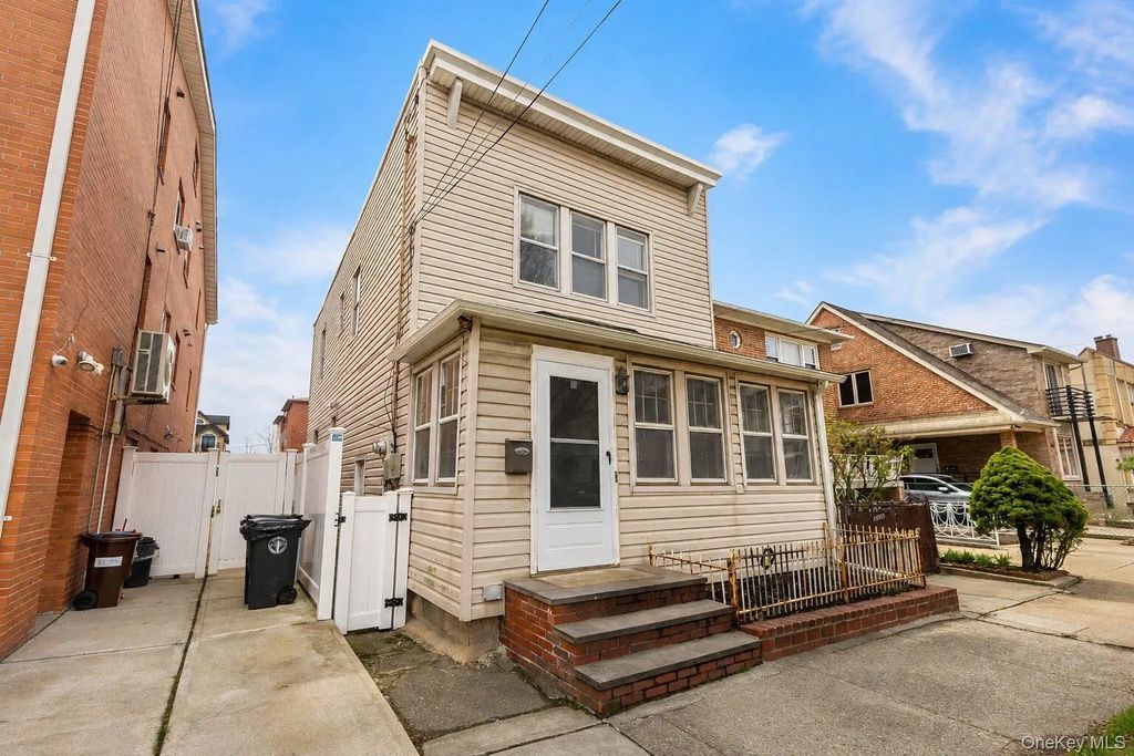 6117 165th Street, Fresh Meadows