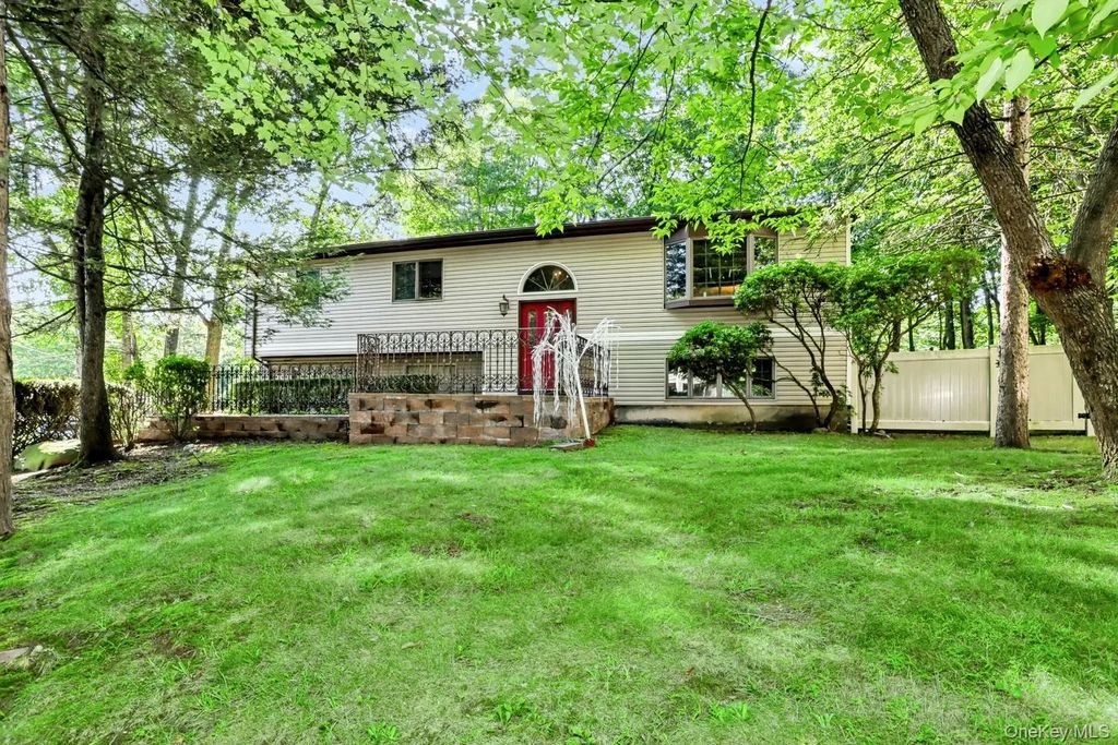 15 Balmoral Drive, Spring Valley