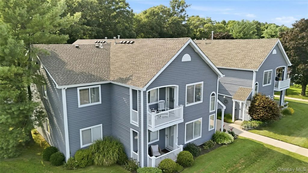 874 Birchwood Park Drive, Middle Island