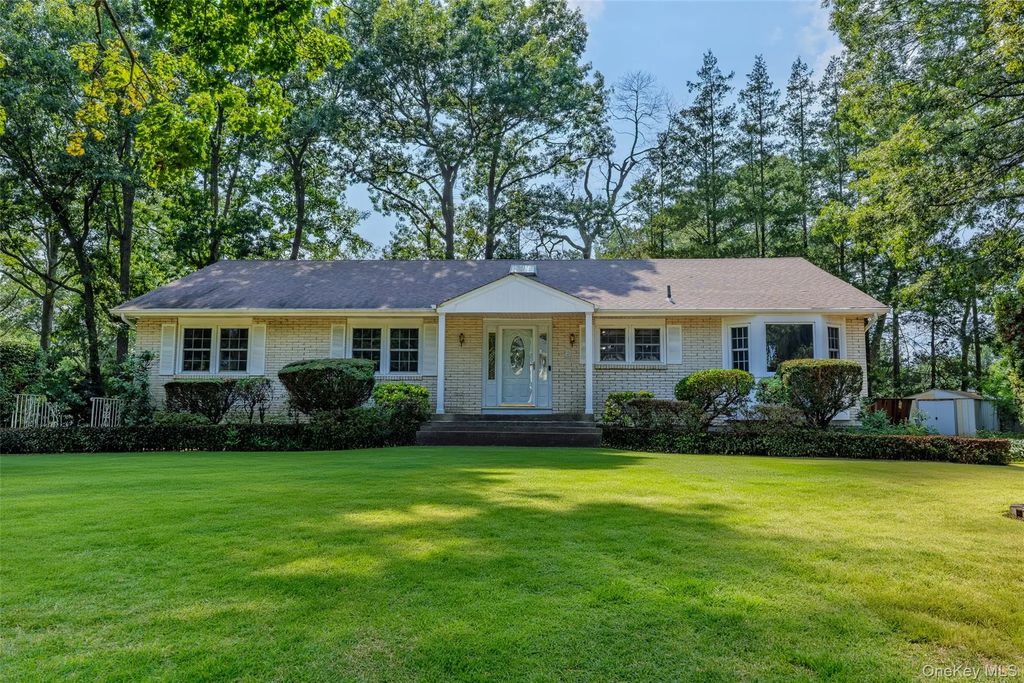 2 Erita Lane, Smithtown