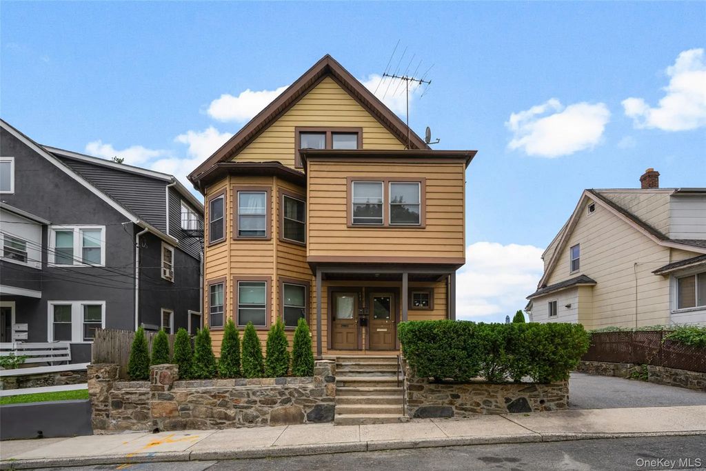 124 Pelham Street, Mamaroneck