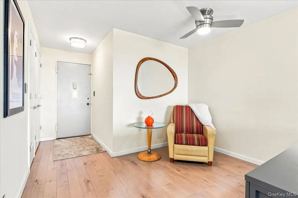 110-11 Queens Boulevard # 29g, Forest Hills