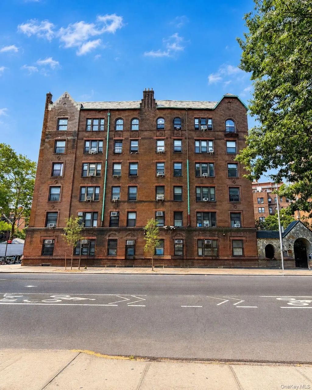4220 Kissena Boulevard # Es (5th Floor) Building 4, Flushing