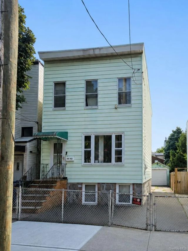 Photo of Listing #1037487