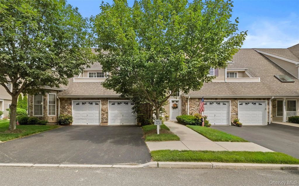 110 Joseph Lane, Dix Hills