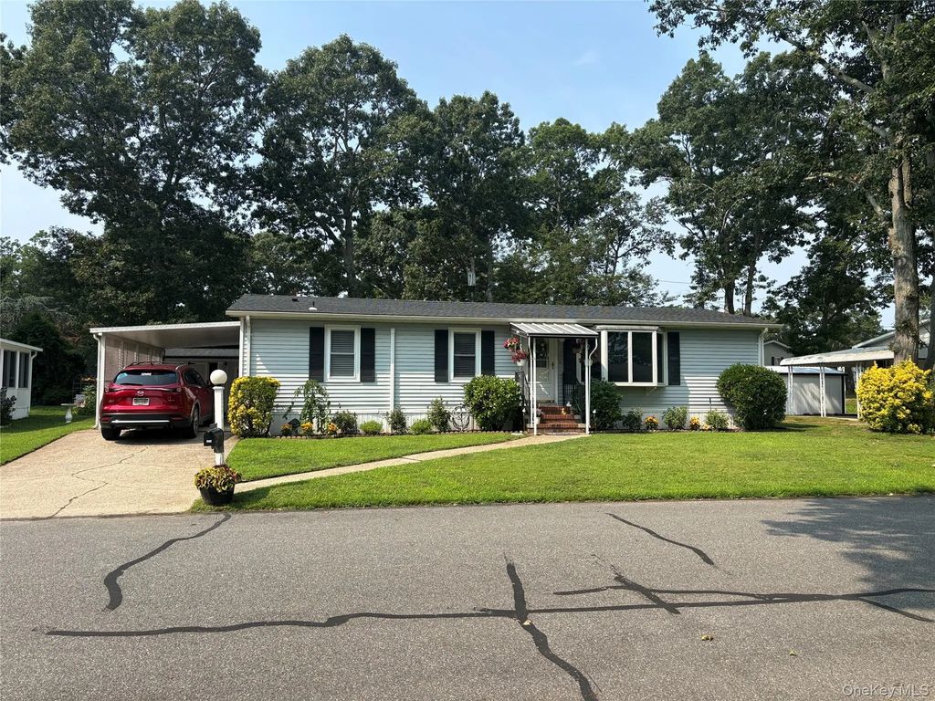 1661 Old Country Road # 454, Riverhead