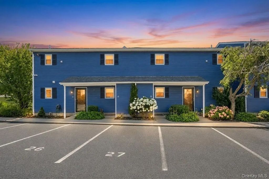 116 Westend Avenue # 4, Freeport