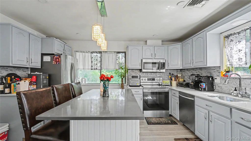 97 Old Road, Call Listing Agent