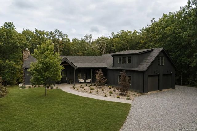 35 Old Farm Road, Rhinebeck