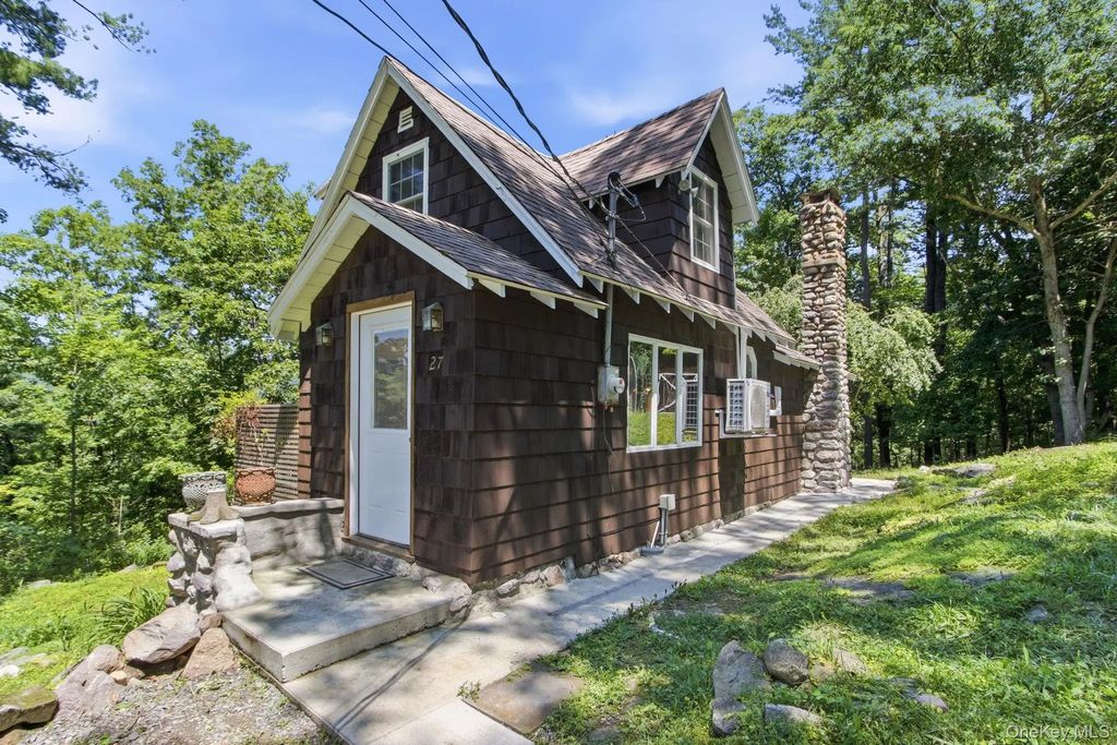 27 Rumsey Road, Greenwood Lake