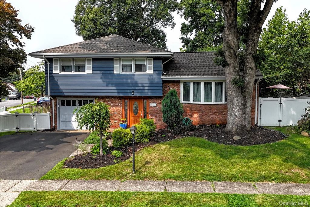 3 Forest Knoll Drive, Suffern