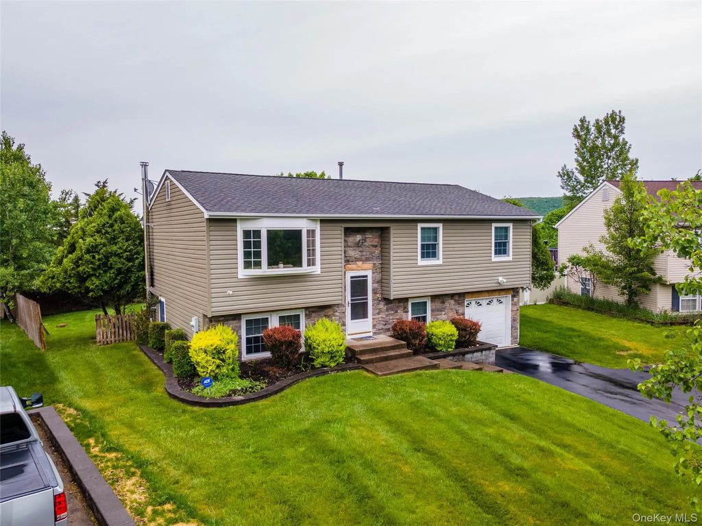 5 Columbia Circle, Highland Mills