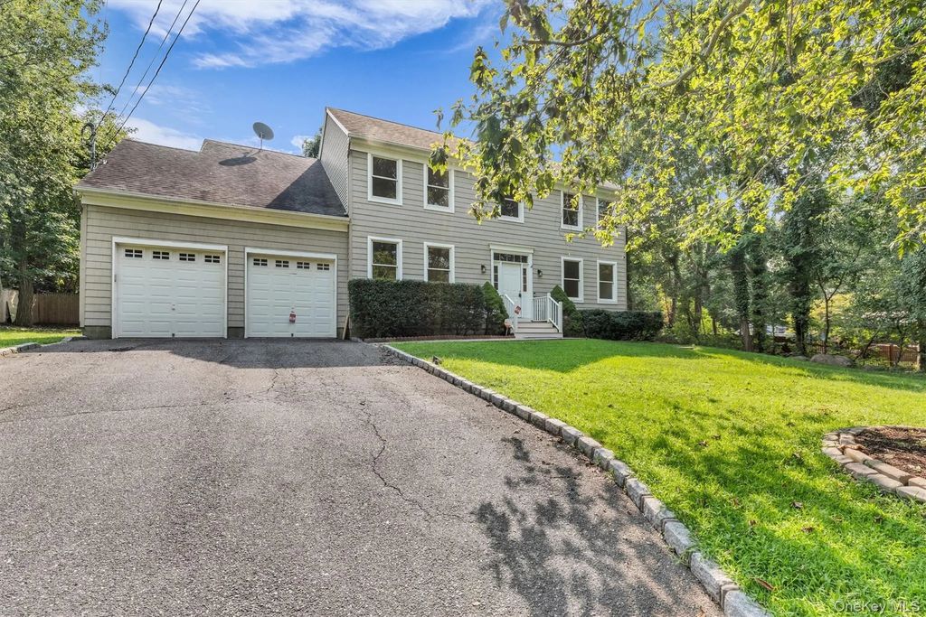 1871 Edwards Avenue, Baiting Hollow