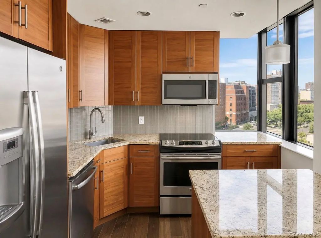 10820 71st Avenue # 7c, Forest Hills