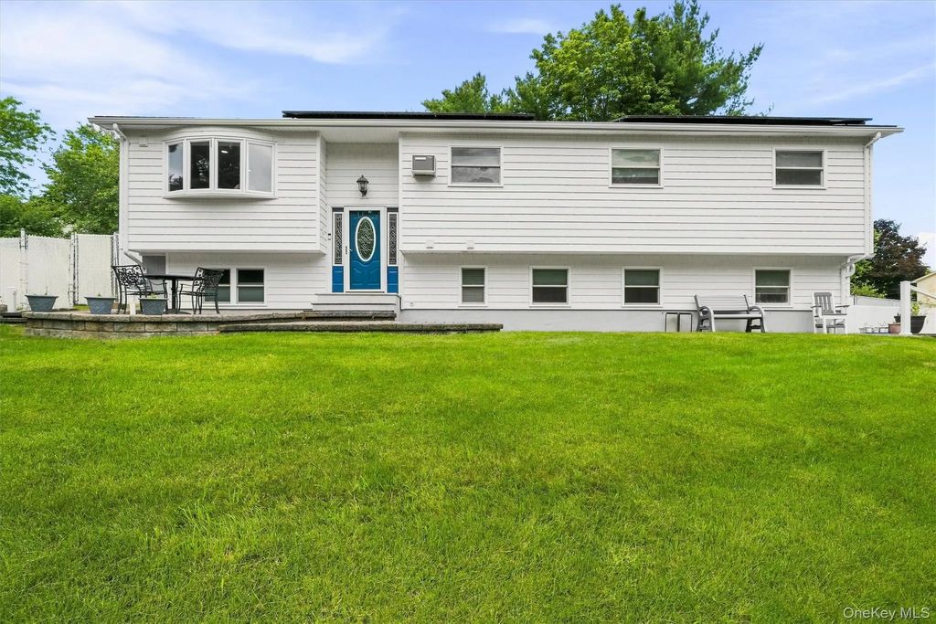 2 Harvest Hill Lane, Middletown