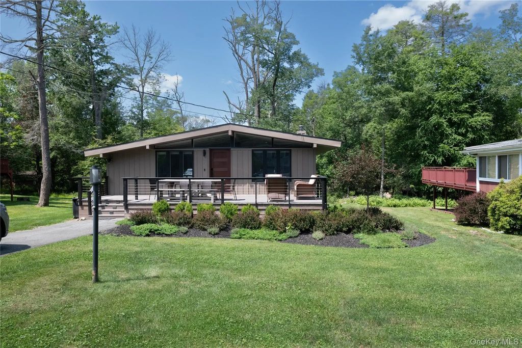 7 Donenfeld Drive, Kauneonga Lake