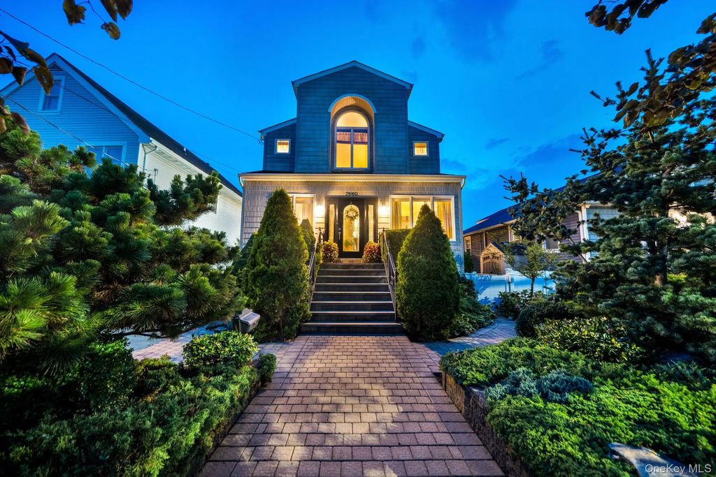 2660 Riverside Drive, Wantagh