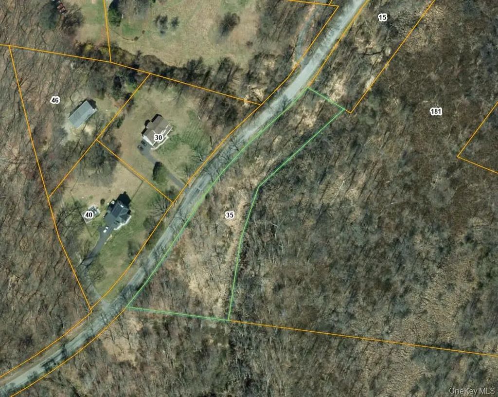 35 Otterkill Road, New Windsor