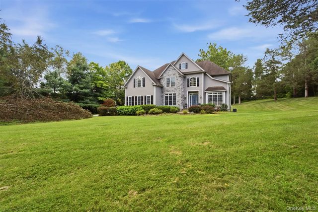 40 Winter Park Drive, Hopewell Junction