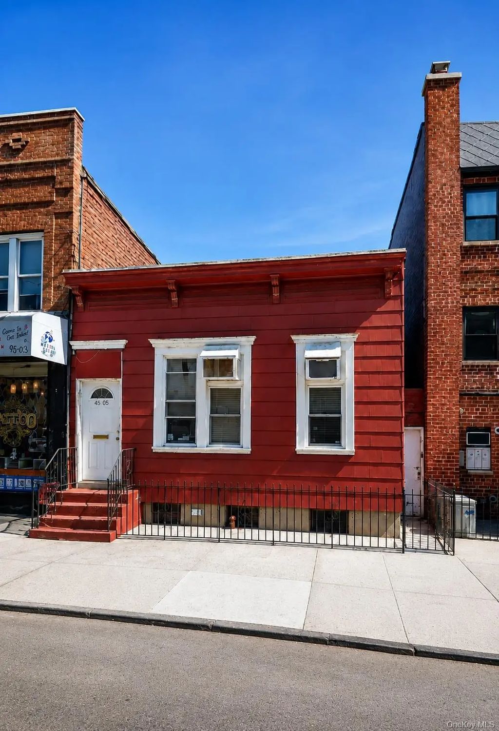 4505 Broadway, Astoria