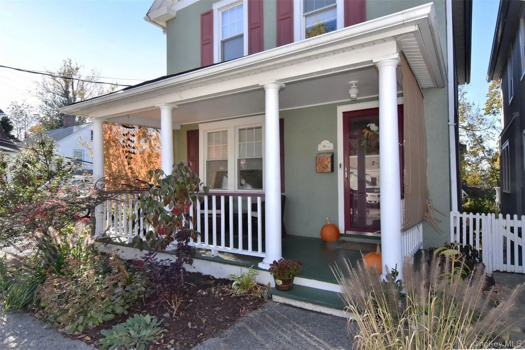 18 Grinnell Street, Irvington
