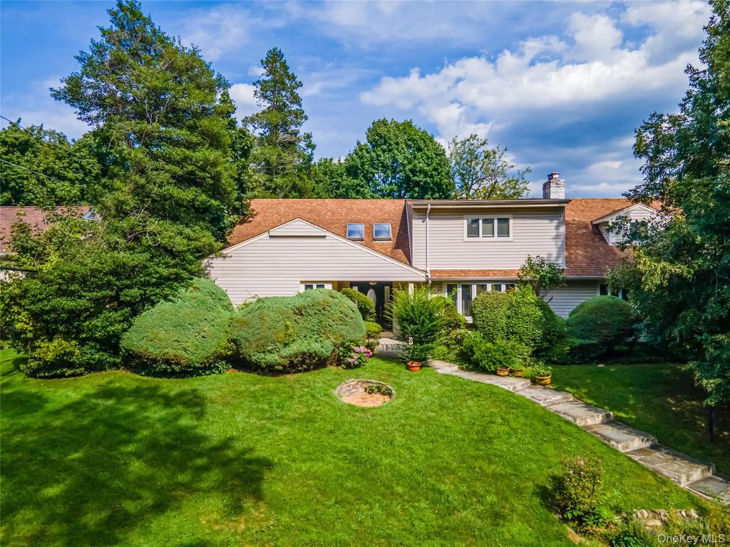9 Talbot Drive, Great Neck