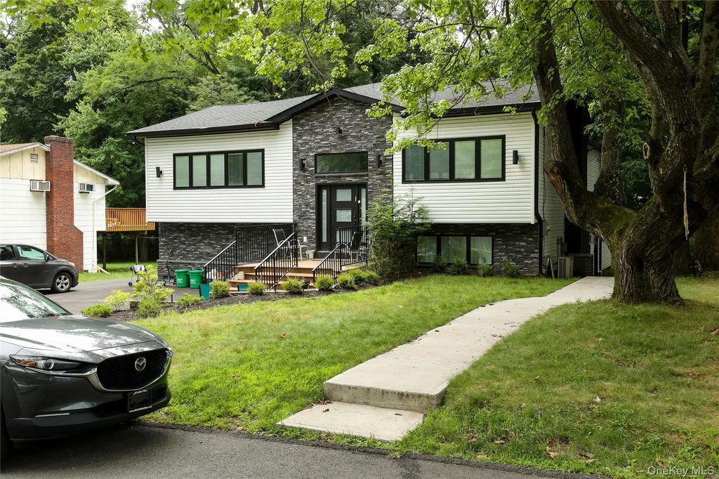 29 Albert Drive, Monsey