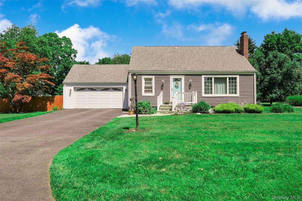 49 Regent Street, Patchogue