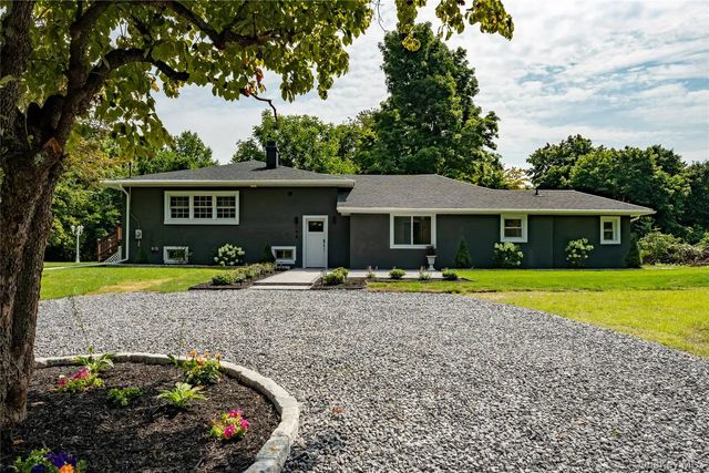 158 Schlueter Drive, Hopewell Junction
