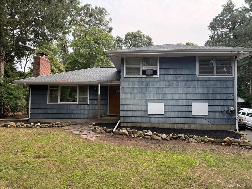46 Douglaston Road, Sound Beach