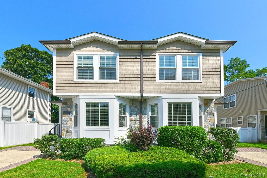 39 Nesaquake Avenue # A, Port Washington