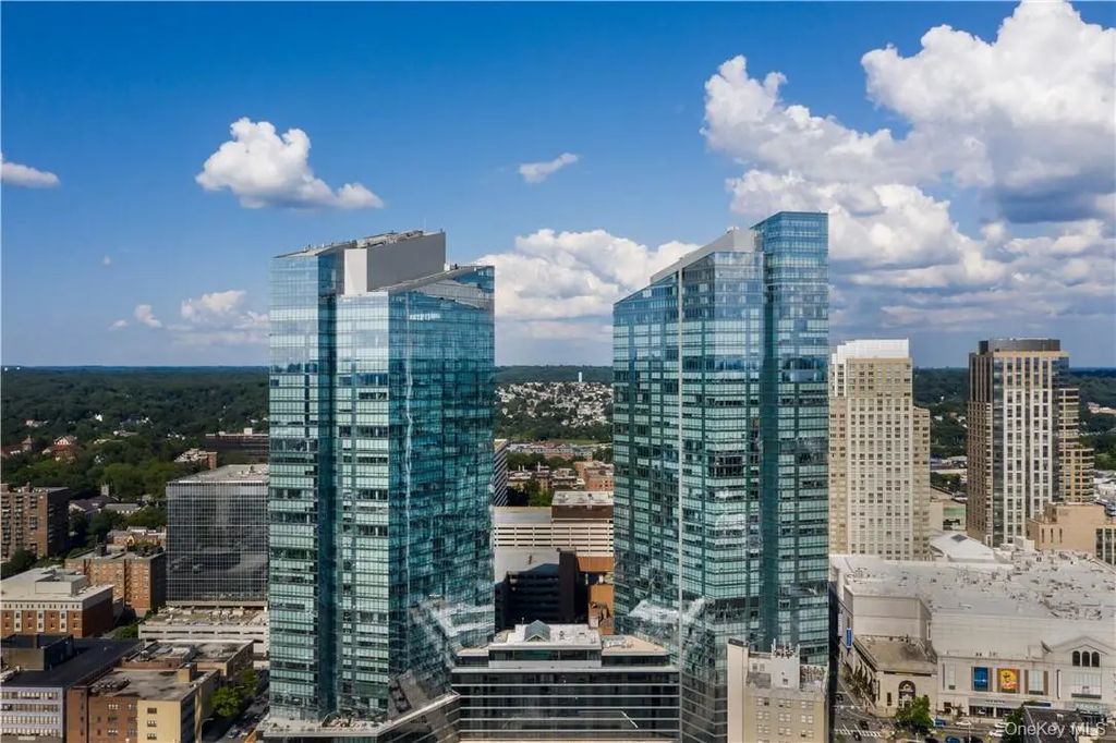 1 Renaissance Square # 21e, White Plains