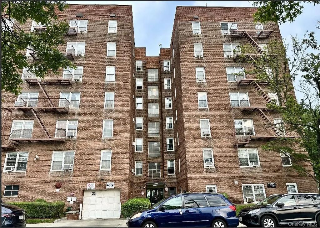 85-04 63rd Drive # 6j1, Rego Park